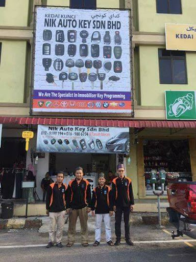 Nik Auto Key Tanah Merah
