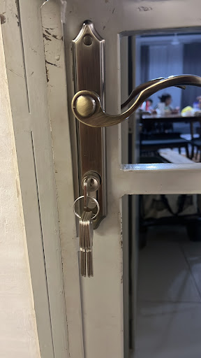 24 Hours Locksmith kunci Puncak Alam