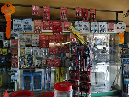 Kedai Gambar & Kunci Fu