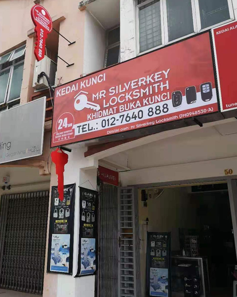MR Silverkey Locksmith 1 Pembuat Kunci MR Silverkey - Perkhidmatan Berkualiti Tinggi